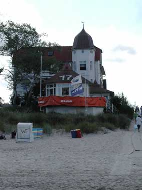 Die Hauptwache der DLRG am Binzer Badestrand